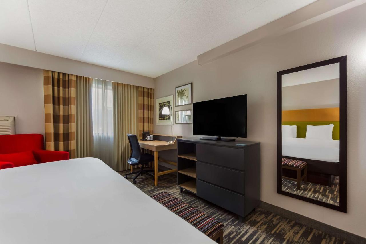 ホテル Wingate By Wyndham Lincoln Airport East エクステリア 写真