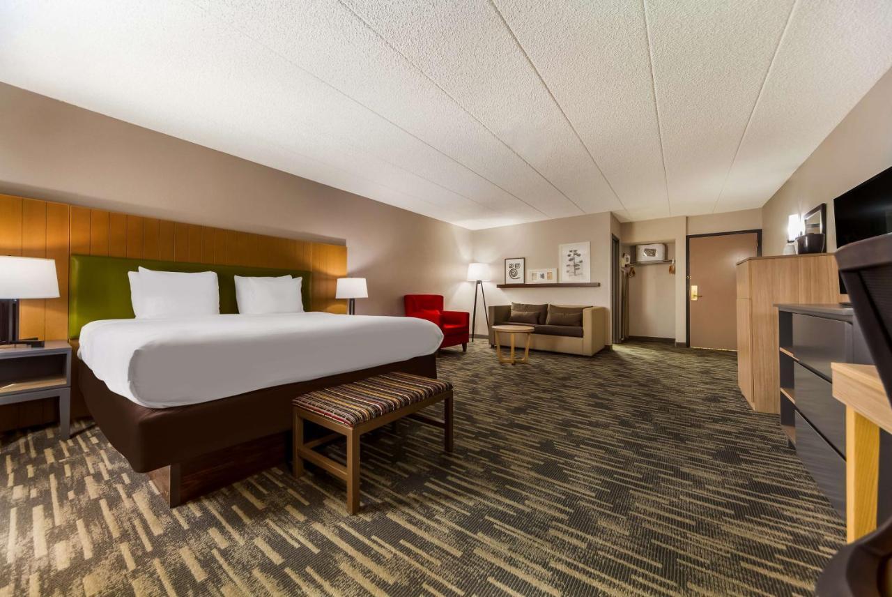 ホテル Wingate By Wyndham Lincoln Airport East エクステリア 写真