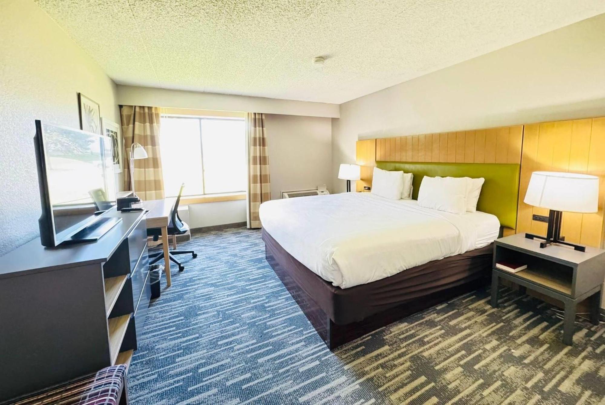 ホテル Wingate By Wyndham Lincoln Airport East エクステリア 写真