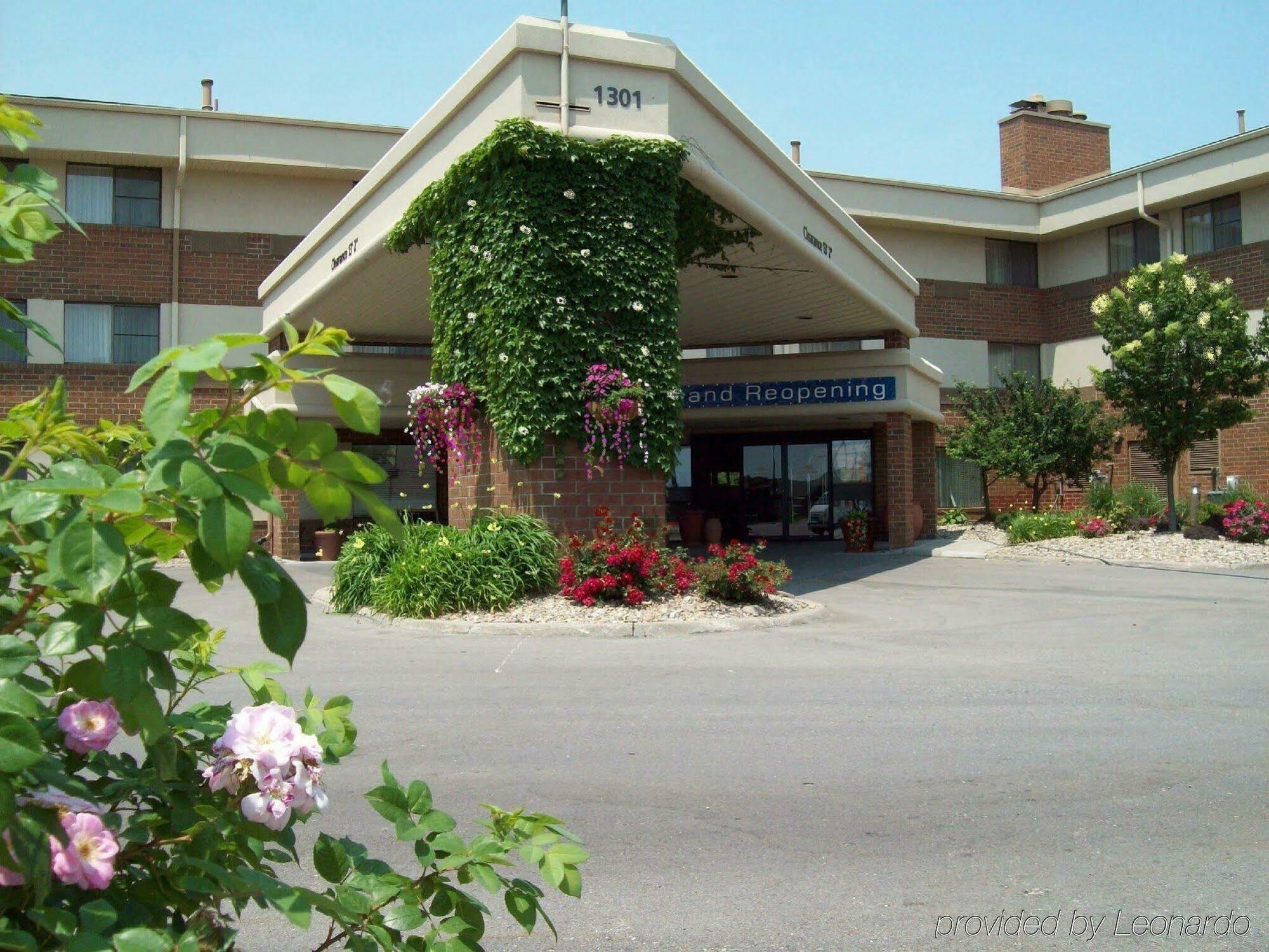 ホテル Wingate By Wyndham Lincoln Airport East エクステリア 写真